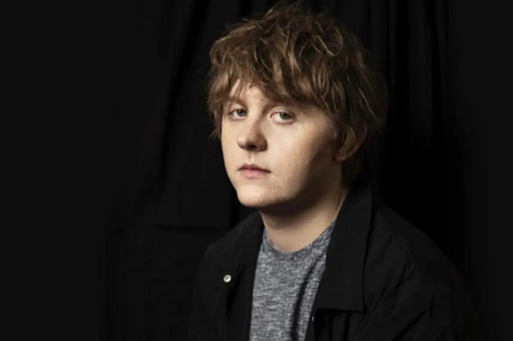 Early Life and Background of Lewis Capaldi