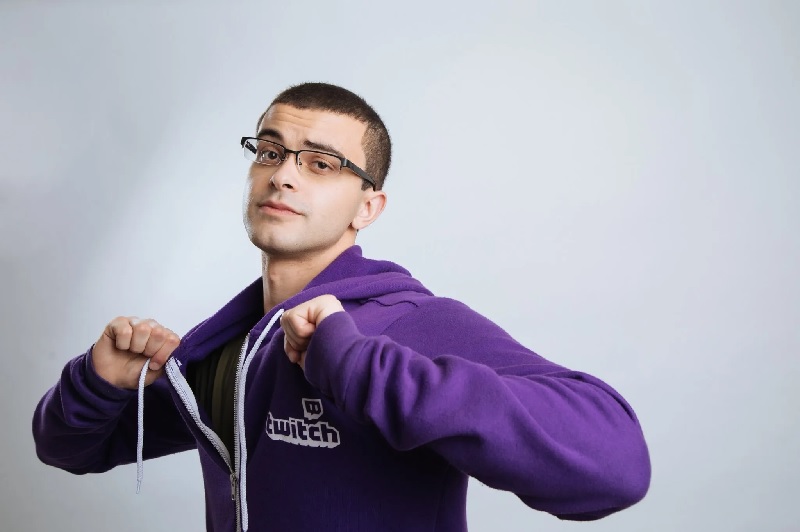 Nick Eh 30’s Streaming Platforms