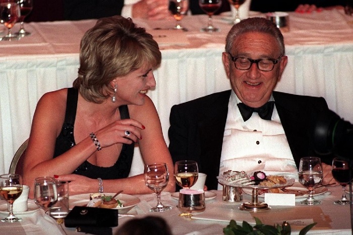 Henry Kissinger Wife